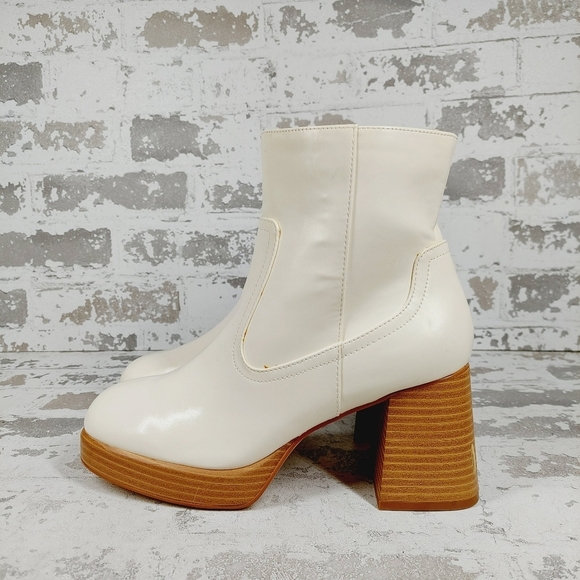 New BP Keyla Platform White Faux Leather Chunky Bootie C363 - Picture 1 of 13